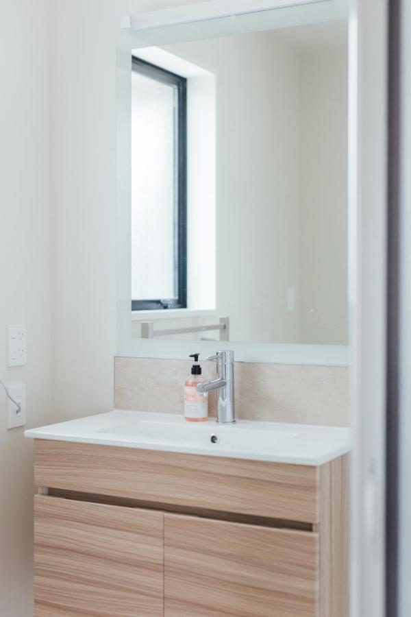 Bluebird Apartment Лейк Текапо Екстериор снимка